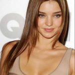 Miranda Kerr is famous for her centre-parted mains.