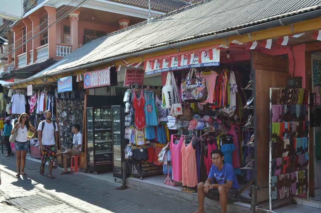 tourist-market-spot