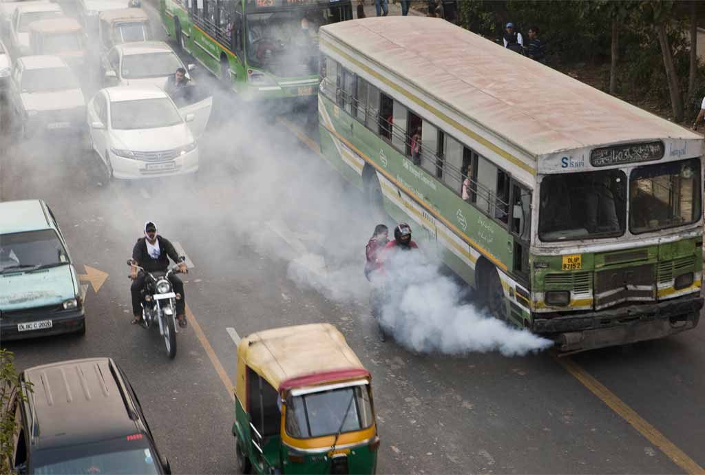 Delhi's Odd-Even Initiative cause a considerable change in traffic. Image Source: www.huffingtonpost.com